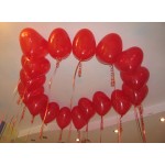 Облако из воздушных шаров "  Красные сердца "